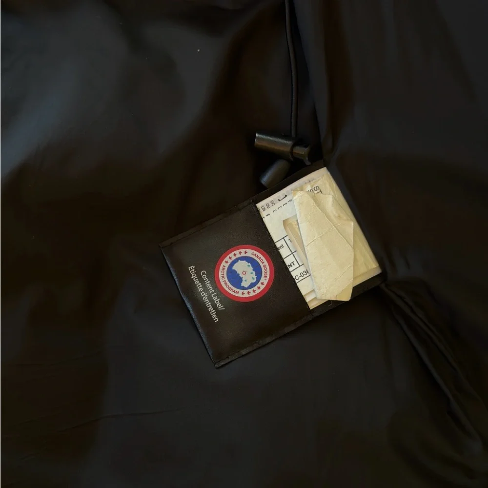Canada Goose Black Women's Chelsea Parka with Fur-Trim Hood - Picture 6 of 6